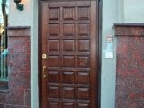 элитные двери из массива в квартиру
